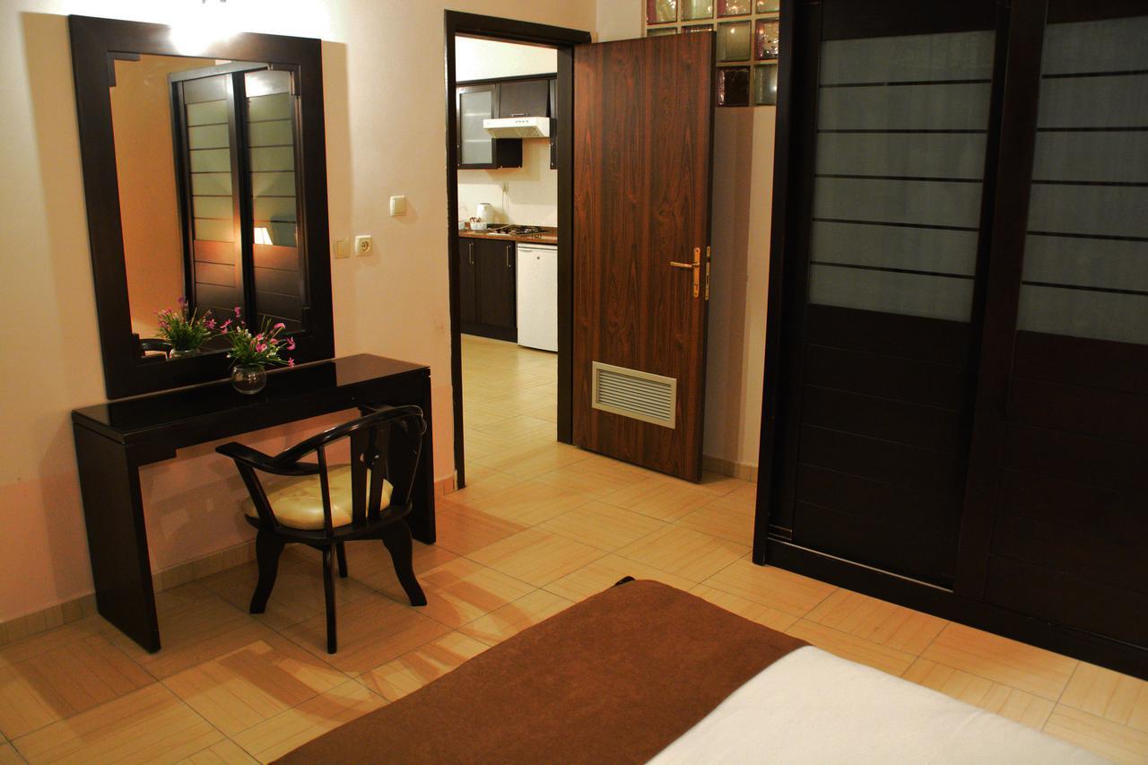 Lilium Hotel Safut 외부 사진